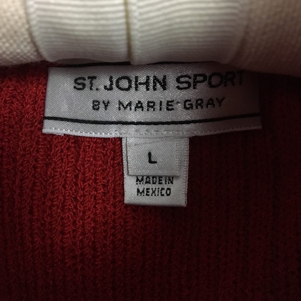 ♥️DELETING TONIGHT♥️ St. John Sport Sweater Tank - Picture 4 of 7